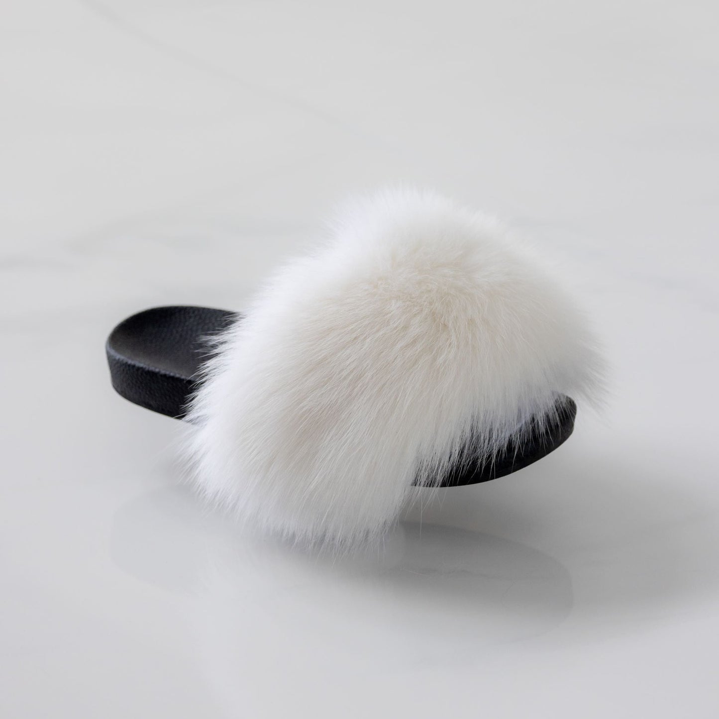 Sandales en fourrure blanc Perlé – Sandales Luxe femme fait main